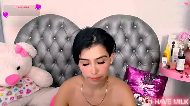 emma  cute   online show from 01.06.25