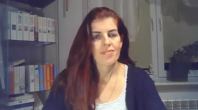 Snapshot of SophieLux82 chatting on 12.11.24 SophieLux82 online show from 12.11.24