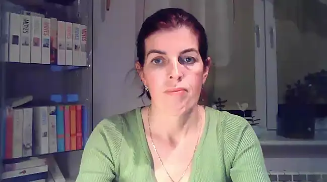 Snapshot of SophieLux82 chatting on 01.21.25 SophieLux82 online show from 01.21.25