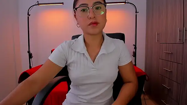 Snapshot of cloy_baby__ chatting on 09.27.25 cloy baby online show from 09.27.25