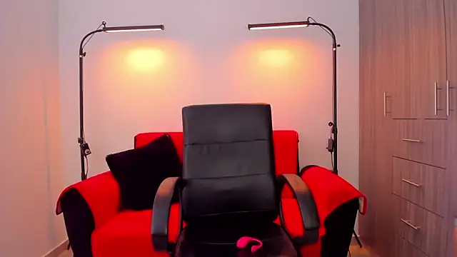 Snapshot of cloy_baby__ chatting on 10.02.25 cloy baby online show from 10.02.25