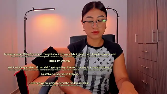 Snapshot of cloy_baby__ chatting on 11.03.25 cloy baby online show from 11.03.25