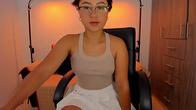 cloy baby   online show from 11.12.25