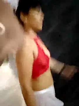 Snapshot of Ariadna2015 chatting on 11.15.25 Ariadna2015 online show from 11.15.25