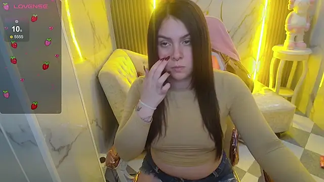 Snapshot of Paula_b_ chatting on 09.27.25 Paula b online show from 09.27.25