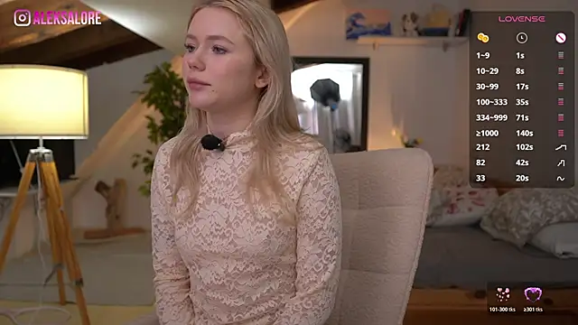 LexieLoree online show from 01.19.26