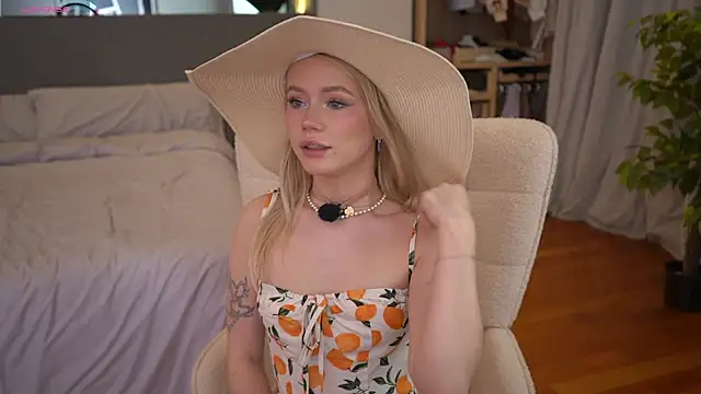 LexieLoree online show from 03.02.26