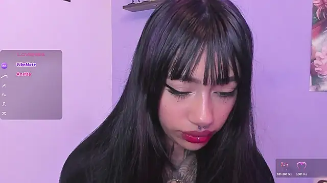 Snapshot of Akari1_Mischief chatting on 11.22.25 Akari1 Mischief online show from 11.22.25