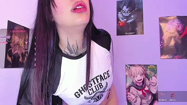 Snapshot of Akari1_Mischief chatting on 12.01.25 Akari1 Mischief online show from 12.01.25