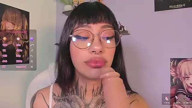 Snapshot of Akari1_Mischief chatting on 12.21.25 Akari1 Mischief online show from 12.21.25