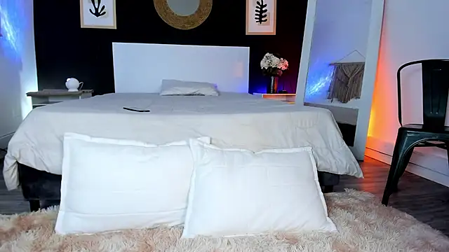 VioletPaket online show from 01.06.26