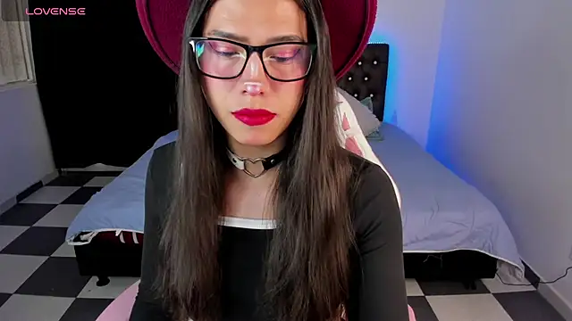 Snapshot of paula_kawaiifu_ chatting on 01.08.25 paula kawaiifu online show from 01.08.25