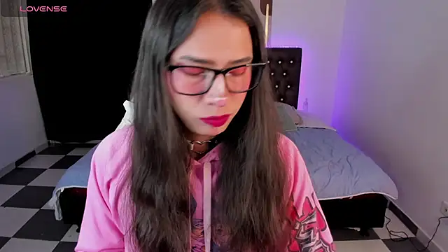 Snapshot of paula_kawaiifu_ chatting on 01.18.25 paula kawaiifu online show from 01.18.25