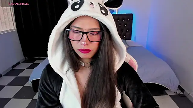 Snapshot of paula_kawaiifu_ chatting on 01.20.25 paula kawaiifu online show from 01.20.25