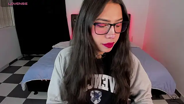 Snapshot of paula_kawaiifu_ chatting on 01.22.25 paula kawaiifu online show from 01.22.25