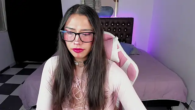 Snapshot of paula_kawaiifu_ chatting on 02.21.25 paula kawaiifu online show from 02.21.25