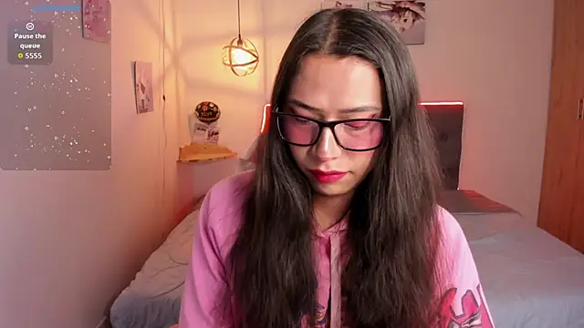 Snapshot of paula_kawaiifu_ chatting on 10.17.25 paula kawaiifu online show from 10.17.25