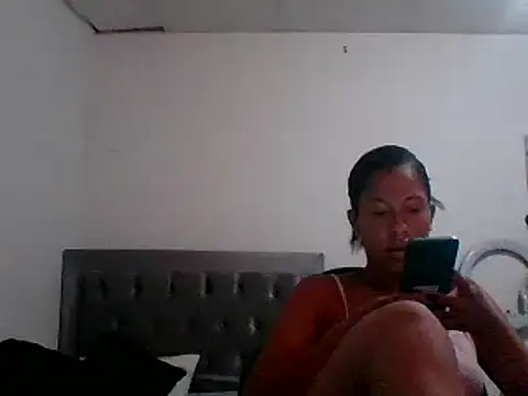 Kitra New online show from 03.08.25