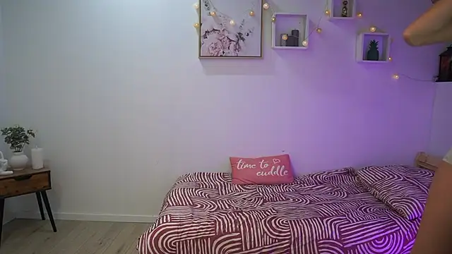 Amai  Liu online show from 11.13.25