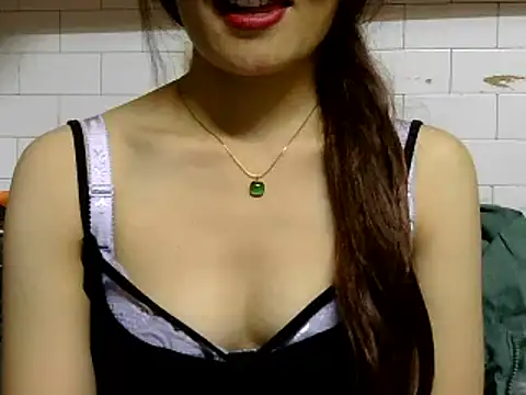 Has Ke Dungi online show from 12.13.24