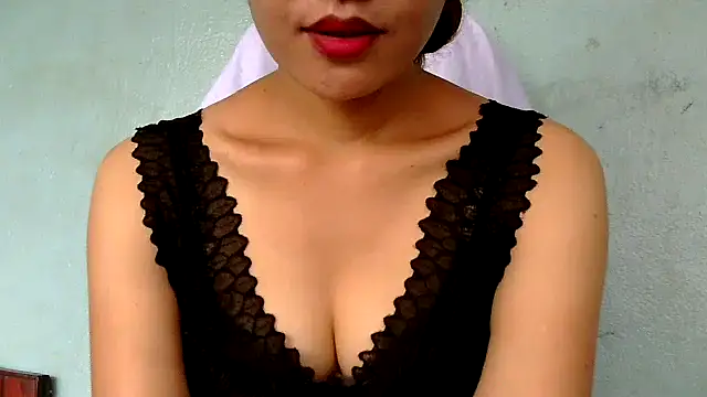 Has Ke Dungi online show from 09.16.25