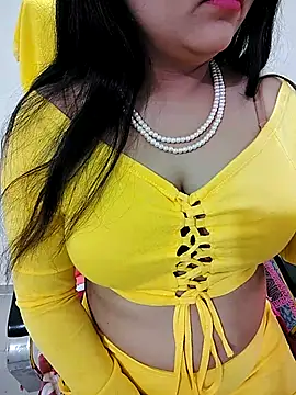 Snapshot of SHUBHI880 chatting on 02.14.25 SHUBHI880 online show from 02.14.25