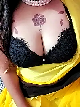 Snapshot of SHUBHI880 chatting on 09.10.25 SHUBHI880 online show from 09.10.25