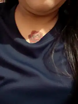 Snapshot of SHUBHI880 chatting on 10.05.25 SHUBHI880 online show from 10.05.25