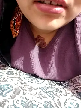 Snapshot of SHUBHI880 chatting on 11.13.25 SHUBHI880 online show from 11.13.25