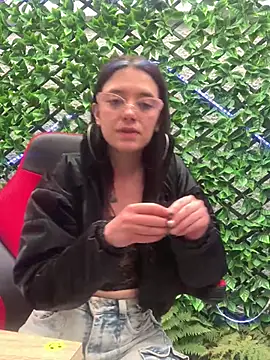 Isabella 21x online show from 01.13.25