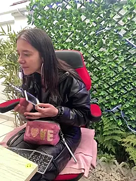 Isabella 21x online show from 01.18.25