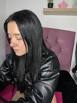 Isabella 21x online show from 02.14.25