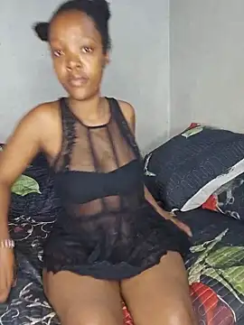 Snapshot of curvysexybody chatting on 06.12.26 curvysexybody online show from 06.12.26