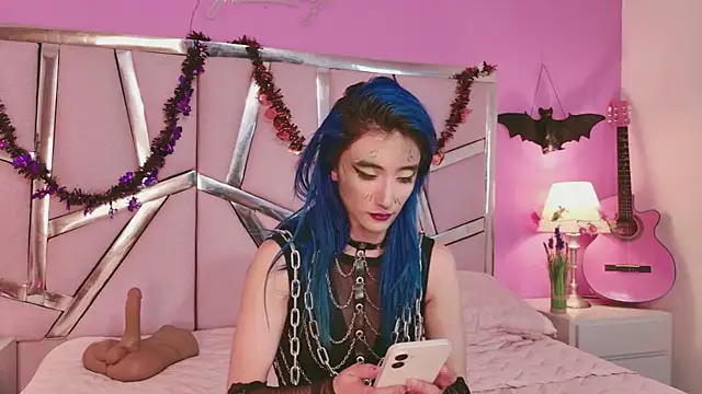 Lunapage online show from 10.15.25