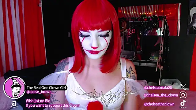 Snapshot of Eloise-brown chatting on 05.28.26 Eloise-brown online show from 05.28.26