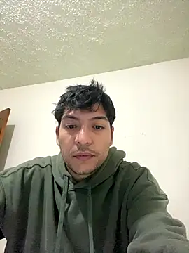 Snapshot of Pauldiazz chatting on 10.07.25 Pauldiazz online show from 10.07.25