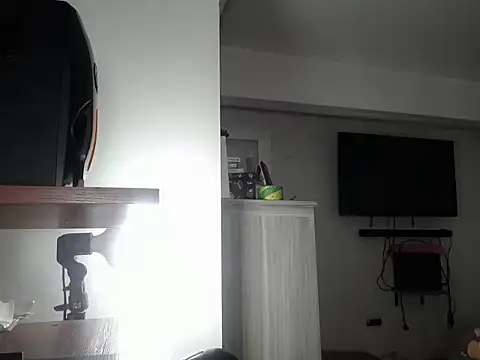 Corina hot online show from 09.25.25