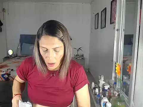 Corina hot online show from 10.23.25