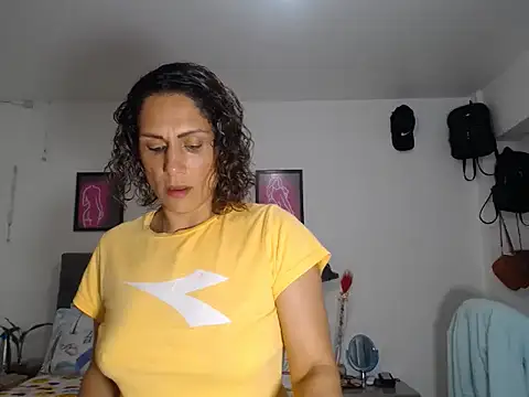 Corina hot online show from 12.02.25