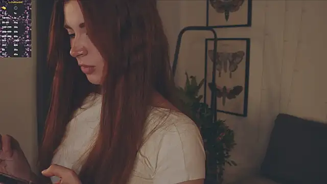 Freckle Diyana online show from 10.14.25