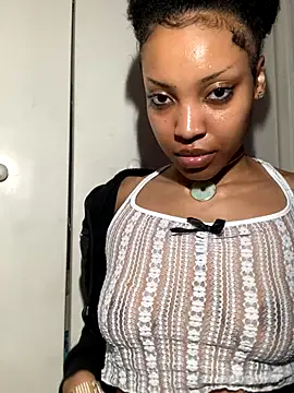 KimiAqua online show from 10.26.25