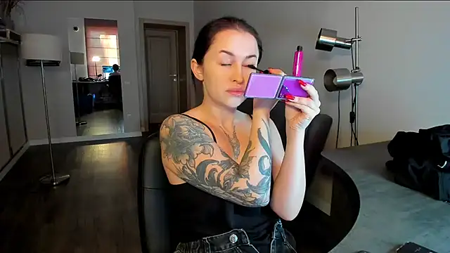 VioletCatt online show from 02.10.26