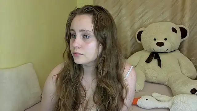 Snapshot of Sellya_Houston chatting on 10.03.25 Sellya Houston online show from 10.03.25