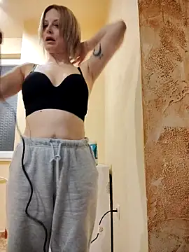 Snapshot of MySweetcum69 chatting on 11.08.25 MySweetcum69 online show from 11.08.25