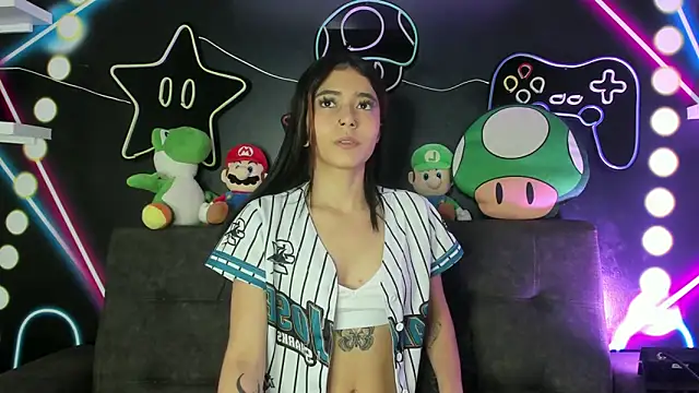 Snapshot of AmyPalmmer chatting on 01.15.25 AmyPalmmer online show from 01.15.25