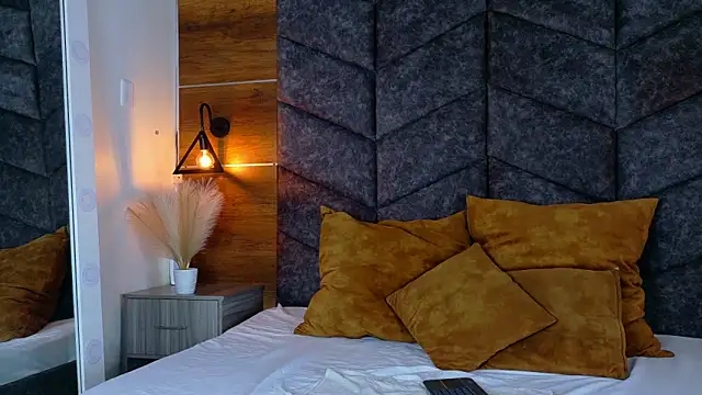 Snapshot of AmyPalmmer chatting on 02.11.25 AmyPalmmer online show from 02.11.25