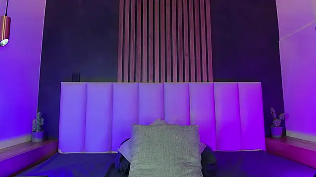 Snapshot of AmyPalmmer chatting on 03.22.25 AmyPalmmer online show from 03.22.25