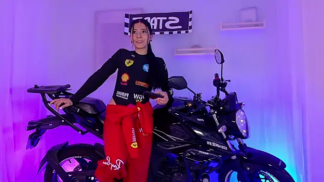 Snapshot of AmyPalmmer chatting on 11.01.25 AmyPalmmer online show from 11.01.25