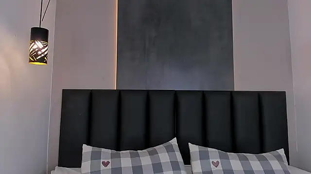 Snapshot of AmyPalmmer chatting on 11.06.25 AmyPalmmer online show from 11.06.25