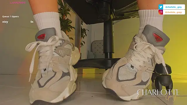 charlotte  grey online show from 11.10.25